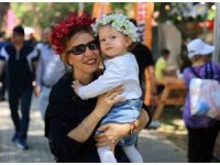 Uluslararası Portakal Çiçeği Karnavalı’nda hem esnaf hem de vatandaşlar mutlu