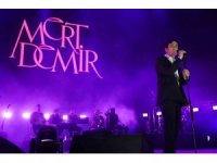 Portakal Çiçeği Karnavalı tüm coşkusuyla şehre renk katmaya devam ediyor