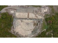 Kış şartlarından korumak için üzeri kapatılan Kibyra Antik Kenti’nin gözbebeği Medusa mozaiği sezonu açtı