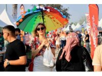 Portakal Çiçeği Karnavalı renkli görüntülere sahne oluyor