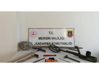 Mersin’de kaçak kazı yapan 2 kişi yakalandı