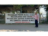 "Mezarlar piknik alanı değildir" diyen muhtar, mezarlıklarda pikniği yasakladı