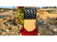 ABD’de evde ölü bulunan sosyal medya fenomeni Adana’da defnedildi