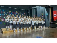 İskenderun Kültür Sarayı’nda çoşkulu 23 Nisan kutlaması