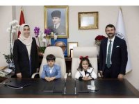Akdeniz’de başkanlık koltuğuna çocuklar oturdu