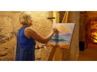 11 Ukraynalı kadının hazırladığı ‘Sanatçıların Gözünden Alanya’ sanat sergisi açıldı