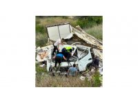 Freni tutmayan kamyonet devrilip paramparça oldu, yaralı sürücü hastaneye kaldırıldı