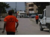 Kuduz hastalığı görülmesiyle karantinaya alınan bölgede sahipsiz hayvanlarla ekipler arasında yaşanan kovalamaca kamerada