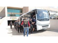 Aranan şahıslara yönelik yapılan çalışmalarda 135 kişi yakalandı