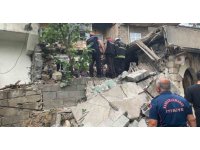 Kahramanmaraş’ta iki katlı metruk bina çöktü