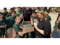 Çatıda mahsur kalan yavru kediler kurtarıldı