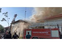 Burdur’da depoda çıkan yangın evlere sıçradı: 2 ev ve 1 depo kullanılamaz hale geldi