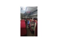 Hatay’da 11 kaçak göçmen minibüste yakalandı