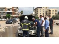 Reyhanlı’da çıkan araç yangını kısa sürede söndürüldü