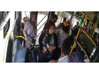 Alanya’da halk otobüsü şoförü ile yolcu arasındaki ‘ücret’ tartışması kamerada