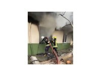 Zemin katta çıkan yangın büyümeden söndürüldü