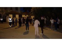 Alevleri görenler pijamalarla kendilerini sokağa attı