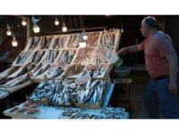 Balıkçılar ‘vatandaş uygun fiyata balık yesin’ diyerek ihracata kısıtlama istedi