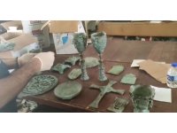 Mersin’de ikisi heykel 74 parça tarihi eser ele geçirildi