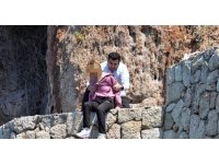 Kahraman müzakereci genç kadını ölümün kıyısından çekip aldı