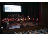 Mersin’de Aşık Mahzuni Şerif konserle anıldı