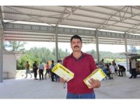 Büyükşehir’den 3 mahalleye 18 bin 200 yapışkan tuzak desteği