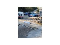 Yabancı baba kızı kurtarmak isterken boğuldu