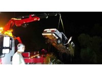 Dereye uçan Tofaş otomobilin koltuğu 1, kaybolan genç kadının cesedi ise 2 kilometre uzaklıkta bulundu