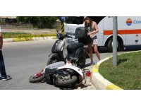 Motosiklet ile otomobil kavşakta çarpıştı: 2 yaralı