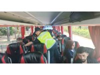 Alanya’da şehirlerarası otobüs şoförleri ve yolcu denetimi