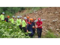 Şelale kanyonunda mahsur kalan anne kız kurtarıldı