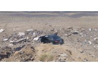 Arsuz’da tekeri patlayan otomobil uçuruma yuvarlandı: 2 yaralı