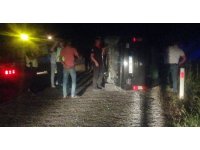 Isparta’da hafif ticari araç ile minibüs çarpıştı: 2’si çocuk 4 yaralı