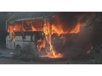 Yolcu midibüsü alevlere teslim oldu