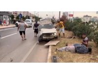 Mersin’de 3 kişinin yaralandığı trafik kazası kamerada