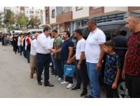 Başkan Yıldız, vatandaşlarla bayramlaştı, kurban kesim yerlerini ziyaret etti