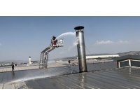 Fabrikadaki baca yangını söndürüldü