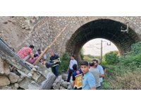 İnşaat alanında toprak kayması: Operatörü kurtarmak için çalışma başaltıldı