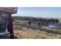 Osmaniye’de ormana yakın bölgede çıkan anız yangını büyümeden söndürüldü