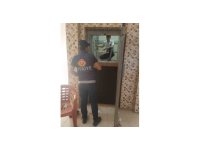 Asansörde mahsur kalan vatandaşın imdadına itfaiye yetişti