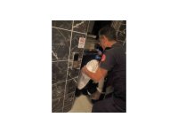 Asansörde mahsur kalan şahsı itfaiye kurtardı