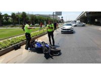 10 metrelik mesafede 2 kez kırmızı ışıkta geçti, hastanelik oldu