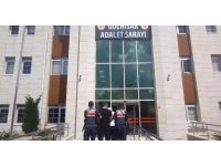 Burdur’da tefecilik operasyonunda yakalanan baba oğul tutuklandı