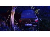 Burdur’da iki otomobil çarpışıp şarampole devrildi: 4 yaralı