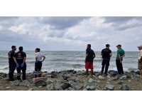 Serinlemek için denize giren şahıs kayboldu