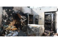 Hem evleri hem de geçimini sağladıkları hurdalar küle döndü