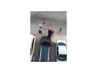 Yaşlı adam, tartıştığı çocuğu dövdü