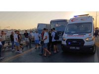 Açılan arka kapağının kapatılması için duran kamyonet faciaya sebep oldu: 1 ölü, 3 yaralı