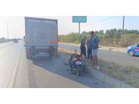 Kamyona arkadan çarpan motosikletin sürücüsü yaralandı