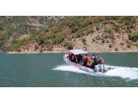 Adana’da düşen helikopter enkazını çıkarma çalışmaları sürüyor